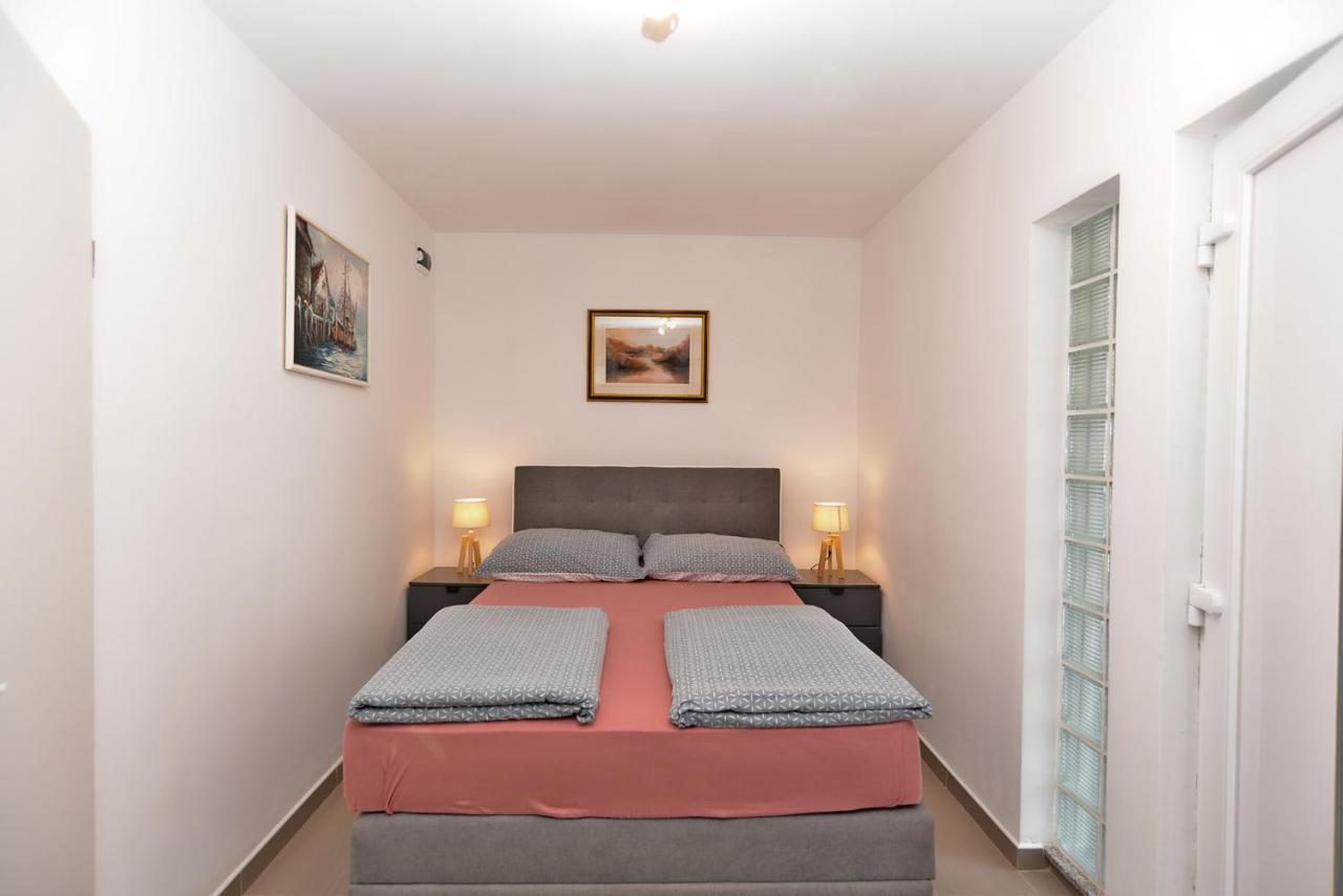 פרוי Apartments Volf 1405 מראה חיצוני תמונה