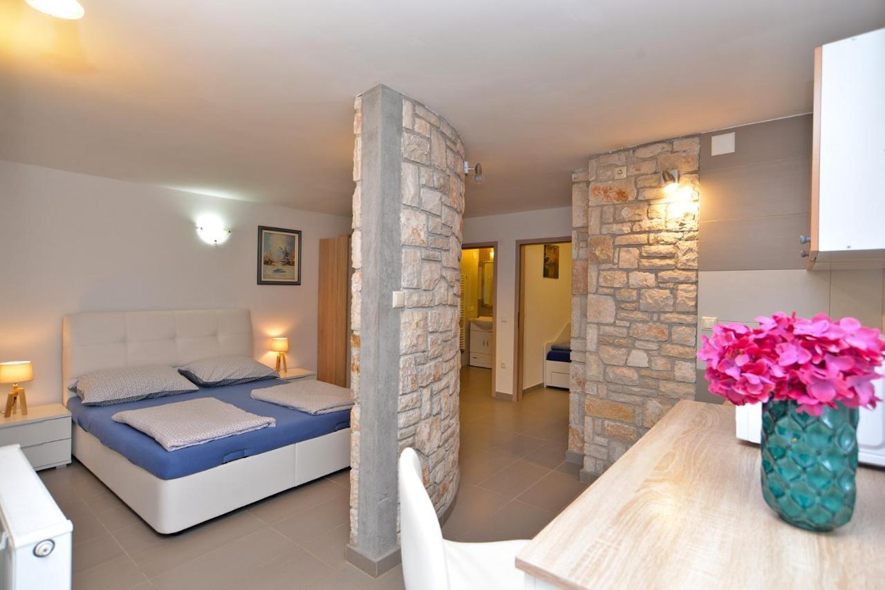 פרוי Apartments Volf 1405 מראה חיצוני תמונה