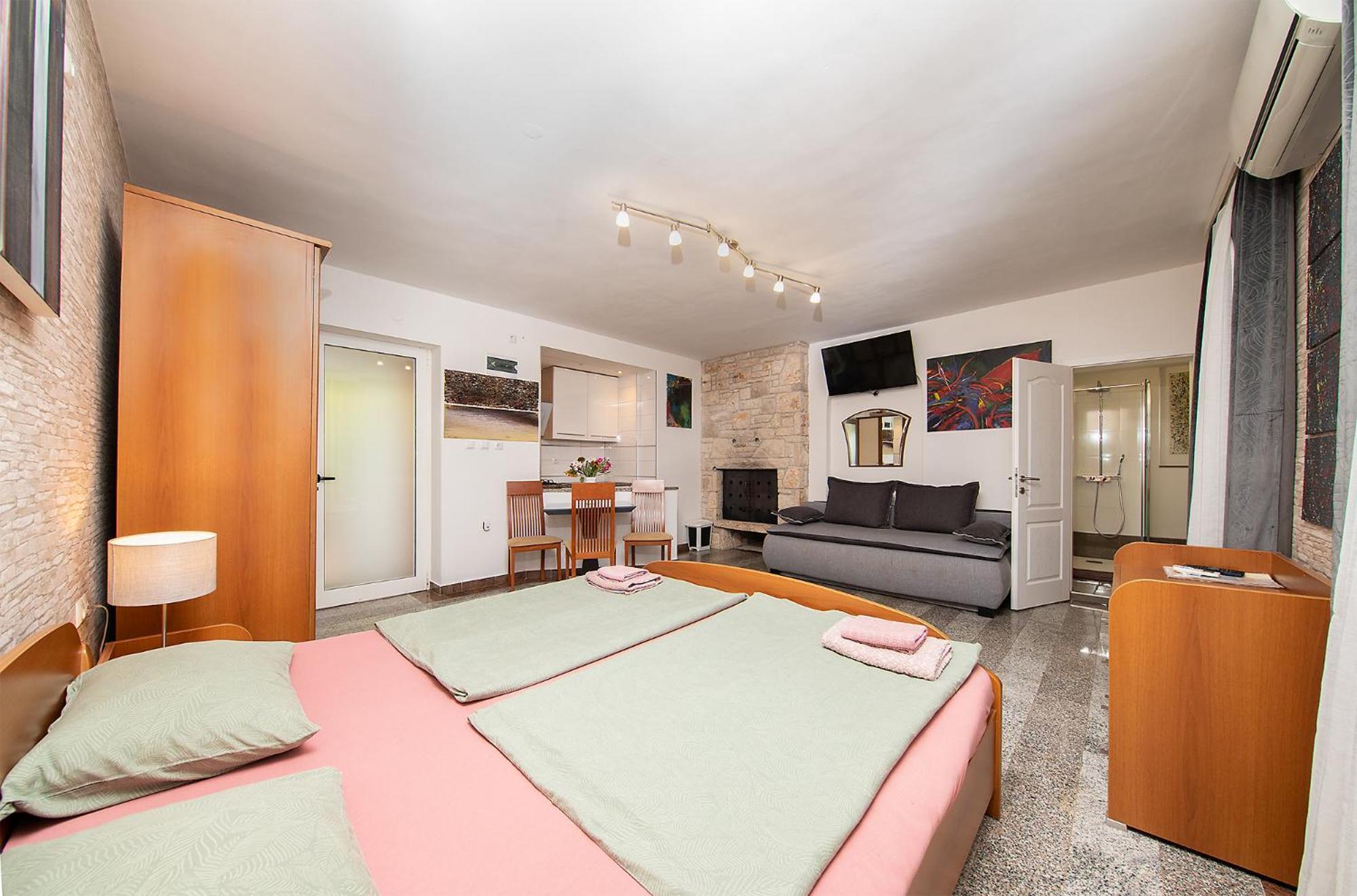 פרוי Apartments Volf 1405 מראה חיצוני תמונה